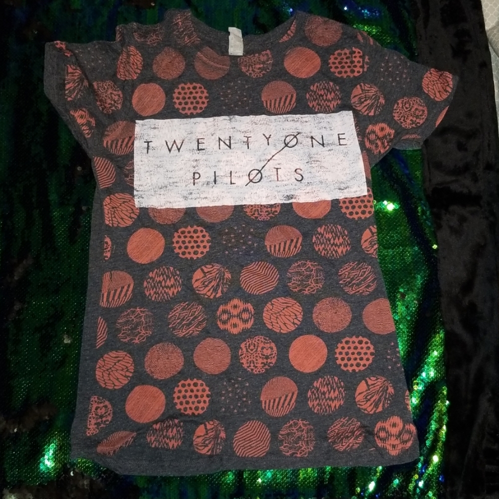 Twenty One Pilots fitted tee shirt